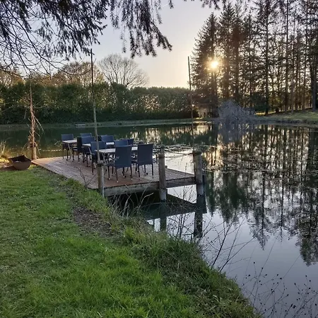 La Sapiniere 24 Maison 6 Personnes Etang Piscine Mini Golf Augignac