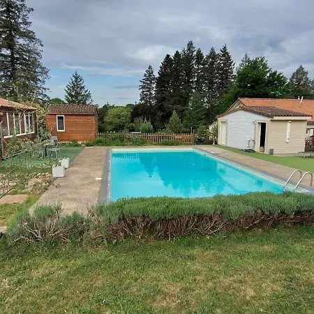 La Sapiniere 24 Maison 6 Personnes Etang Piscine Mini Golf Augignac